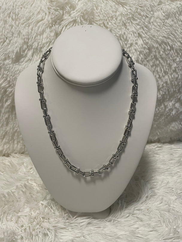 The Infinity Link Necklace