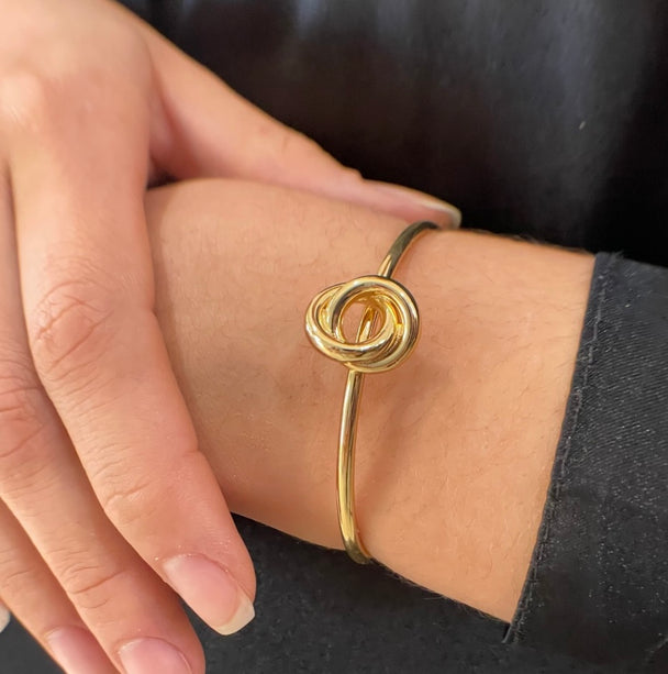 The Harmony Knot Bracelet-Gold