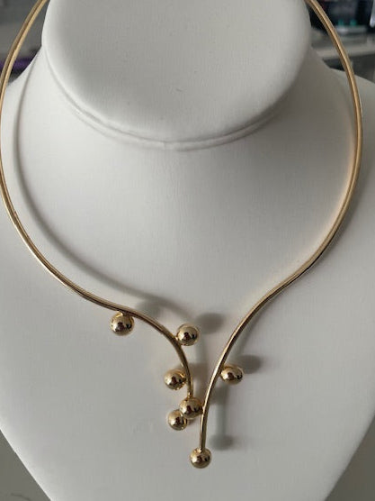 The Serenity Hoop Necklace